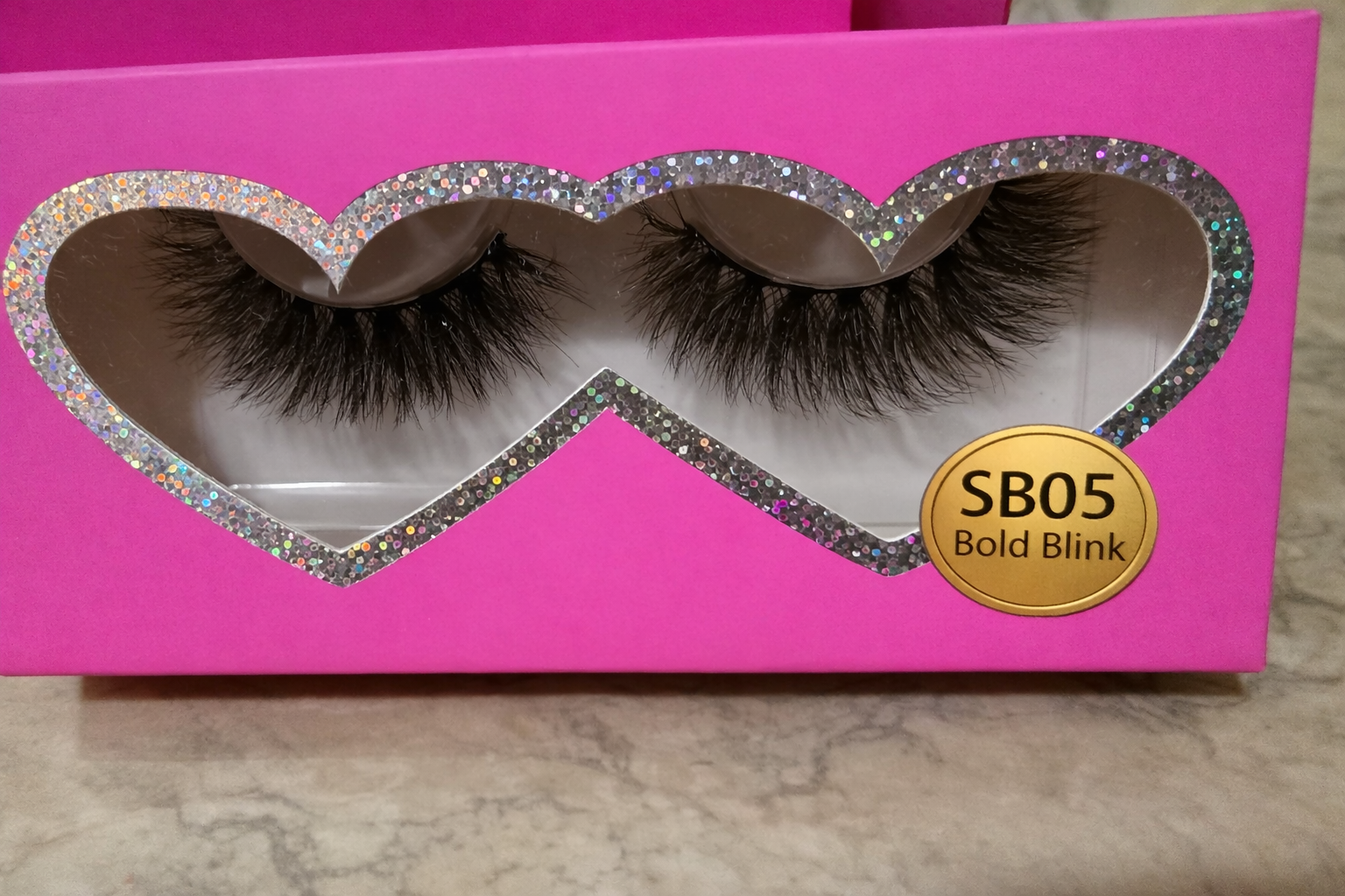 SB05 Bold Blink dramatic false eyelashes by Swing & Blink
