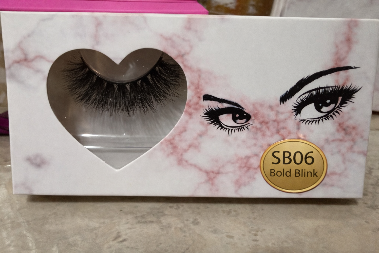 SB06 Fluffy Blink fluffy false eyelashes by Swing & Blink